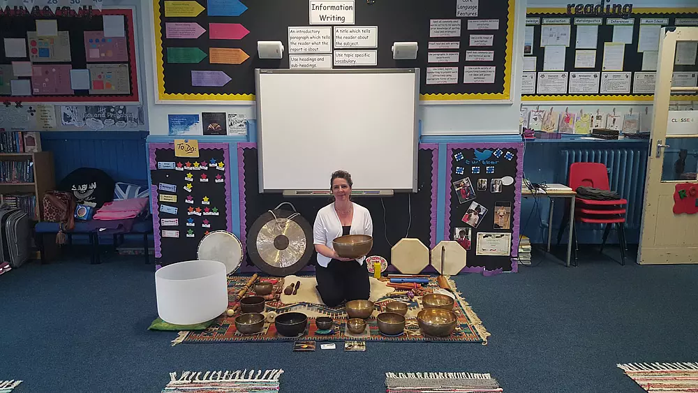 Suzy Nairn and Soundsphere in schools